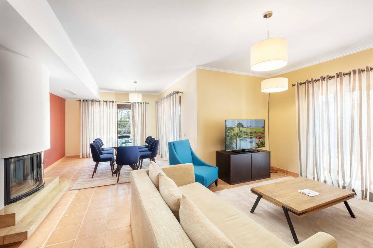 Cascade Wellness Resort Lagos Dış mekan fotoğraf A living room at the hotel
