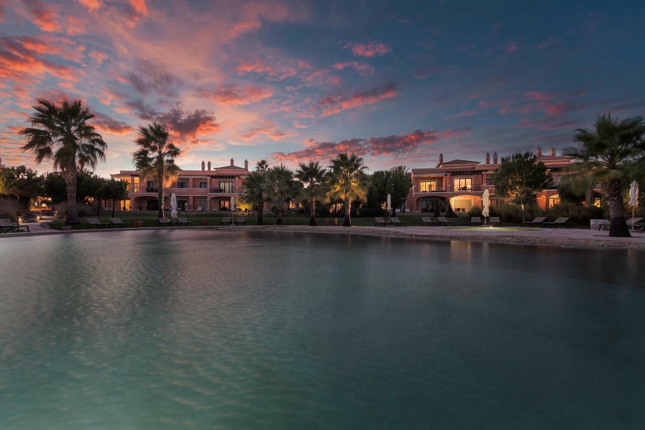 Cascade Wellness Resort Lagos Dış mekan fotoğraf Townhomes at the Village at Mountain Shadows